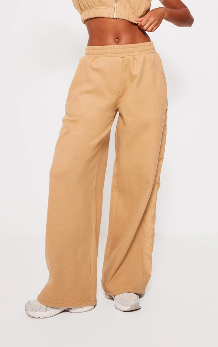 Prettylittlething Stone Fleece Contrast Mid Rise Wide Leg Sweatpants 2 Prettylittlething Stone Fleece Contrast Mid Rise Wide Leg Sweatpants - Image 2
