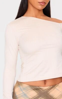 Prettylittlething Stone Faux Suede Asymmetric Neck Long Sleeve Top 8 Prettylittlething Stone Faux Suede Asymmetric Neck Long Sleeve Top -Pretty Little Thing Shop 02d75a1584e4e9ec78ad7b528f0b725d65a6893e cnl4752 4