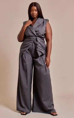 Prettylittlething Plus Navy Ruched Sleeveless Blazer -Pretty Little Thing Shop 03171e2019716f4866caa86d85945a438c509253 CNN8081 3 plus navy ruched sleeveless blazer