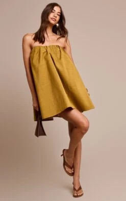 Prettylittlething Dark Ochre Sweetheart Puffball Dress -Pretty Little Thing Shop 0454a56c7511925d667f977e2935c126286cb31b CNN5746 3 dark ochre sweetheart puffball dress