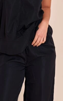 Prettylittlething Black Tailored Wide Leg Drawstring Pants -Pretty Little Thing Shop 06f7390ebc5150ec7df36baed50267cb996cfc88 CNM8785 4 black tailored wide leg drawstring trousers