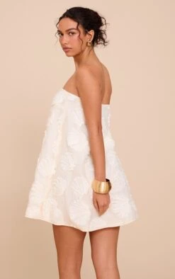 Prettylittlething Cream Shell Texture Bandeau Mini Shift Dress -Pretty Little Thing Shop 0b9602b77247d97b869634ee5a2e52020cbdf890 CNN5796 2 cream shell texture bandeau mini shift dress