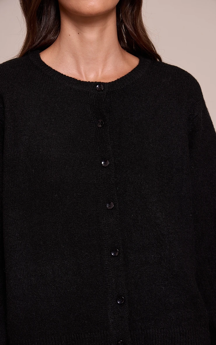 Prettylittlething Black Round Neck Knit Cardigan 4 Prettylittlething Black Round Neck Knit Cardigan - Image 4