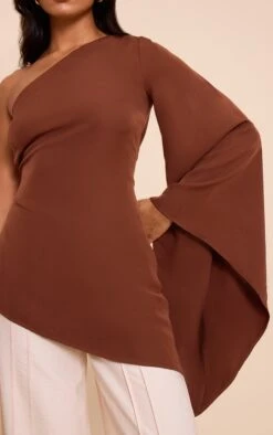 Prettylittlething Chocolate Woven Asymmetric Flare Sleeve Long Top -Pretty Little Thing Shop 11905df243953fd4016bdfbad2cf8bb330b5ad35 CNN6935 4 chocolate woven asymmetric flare sleeve long top