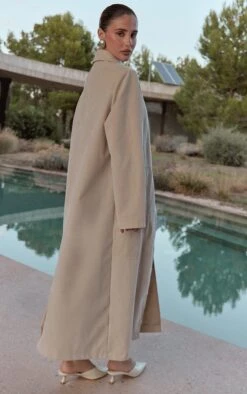 Prettylittlething Ecru Suede Longline Button Coat 9 Prettylittlething Ecru Suede Longline Button Coat -Pretty Little Thing Shop 139cd5be0a52dfb94fe2ea9f1a986e0dcb4073f7 CNN8327 3 ecru suede longline button coat