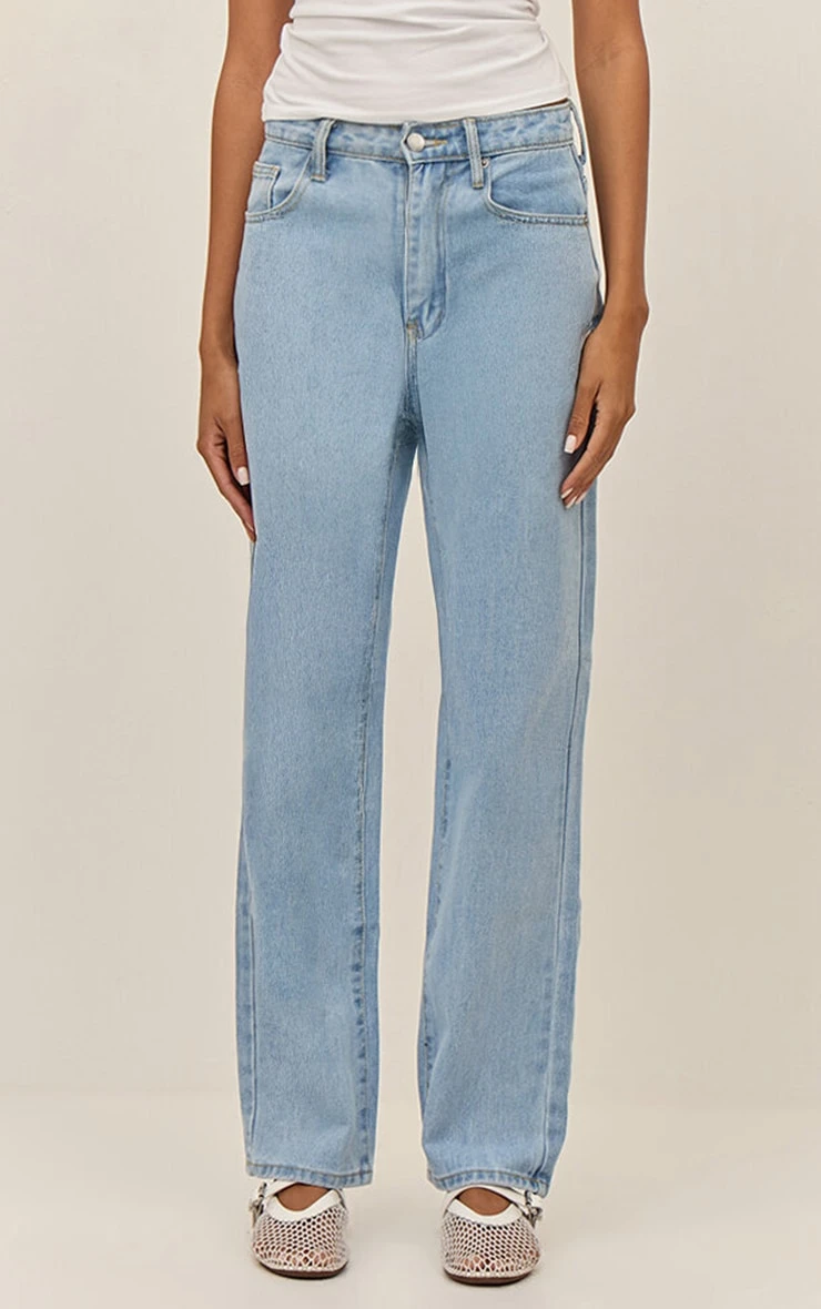 PRETTYLITTLETHING Light Blue Wash High Waist Straight Leg Jeans 1 PRETTYLITTLETHING Light Blue Wash High Waist Straight Leg Jeans