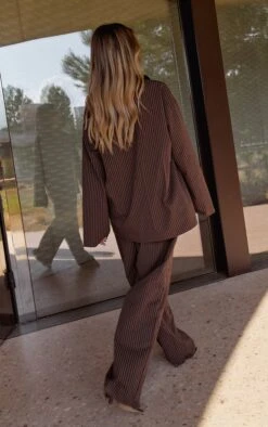 Dark Brown Pinstripe Wide Leg Pants 8 Dark Brown Pinstripe Wide Leg Pants -Pretty Little Thing Shop 16fc0e5462649b93c7f0c4745786b070126e332c CNO0645 3 dark brown pinstripe wide leg trouser