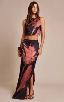 Prettylittlething Black Floral Printed Satin Maxi Skirt