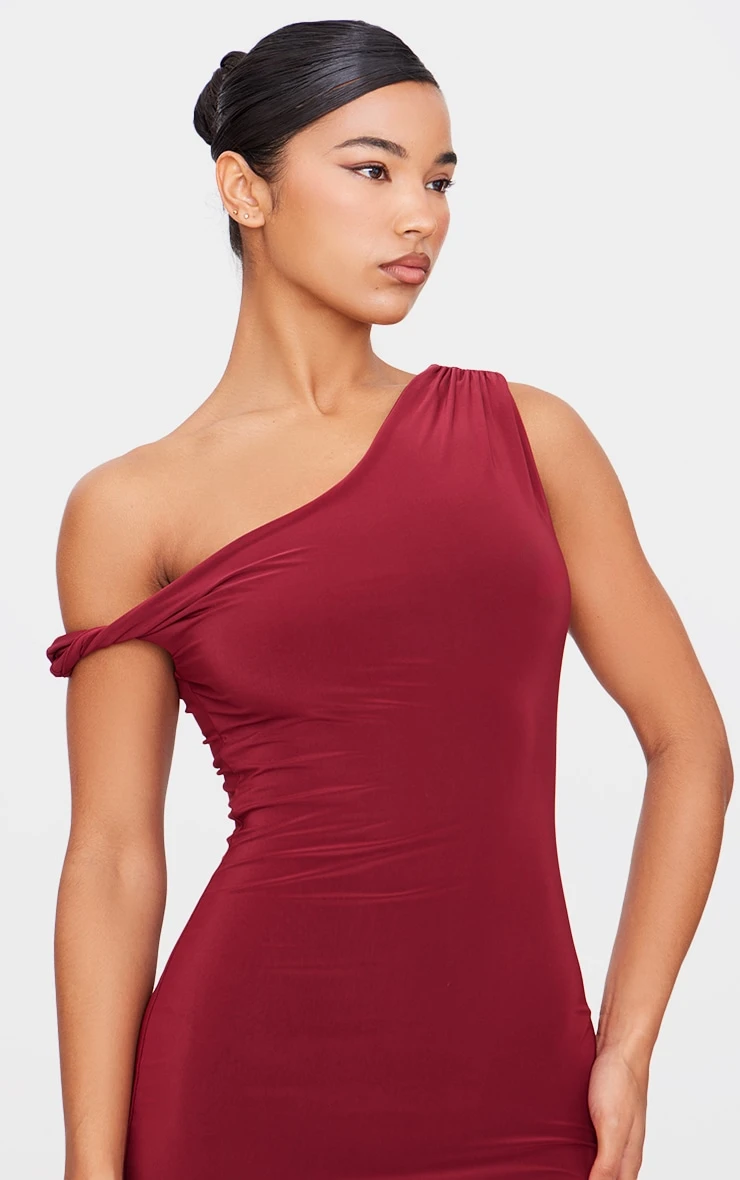 Prettylittlething Burgundy Double Layer Slinky Twist Bodycon Dress 4 Prettylittlething Burgundy Double Layer Slinky Twist Bodycon Dress - Image 4