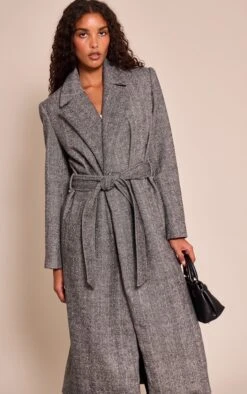 Prettylittlething Grey Herringbone Tie Waist Maxi Coat 8 Prettylittlething Grey Herringbone Tie Waist Maxi Coat -Pretty Little Thing Shop 1ccee698a81cb20c8cf2bcafea353e319ce4e821 CNN8397 4 black herringbone tie waist maxi coat