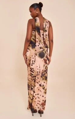 Prettylittlething Pink Printed Bandeau Scarf Detail Maxi Dress -Pretty Little Thing Shop 1df4b76dbea6b3e43825006daa9b4bef4d6a9c6e CNN2252 2 pink printed bandeau scarf detail maxi dress