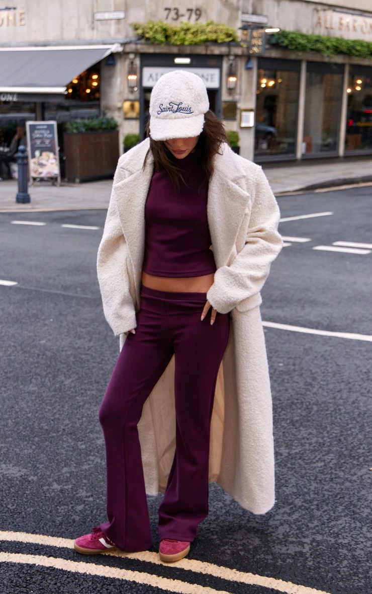 Prettylittlething Burgundy Premium Soft Touch Skinny Flare Pants 2 Prettylittlething Burgundy Premium Soft Touch Skinny Flare Pants - Image 2