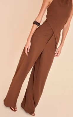 Prettylittlething Chocolate Woven Tailored Straight Leg Pant -Pretty Little Thing Shop 206dd9d20bf4cbc979dd6da7ed67e0da39123250 CNN7618 2 olive woven tailored straight leg trouser