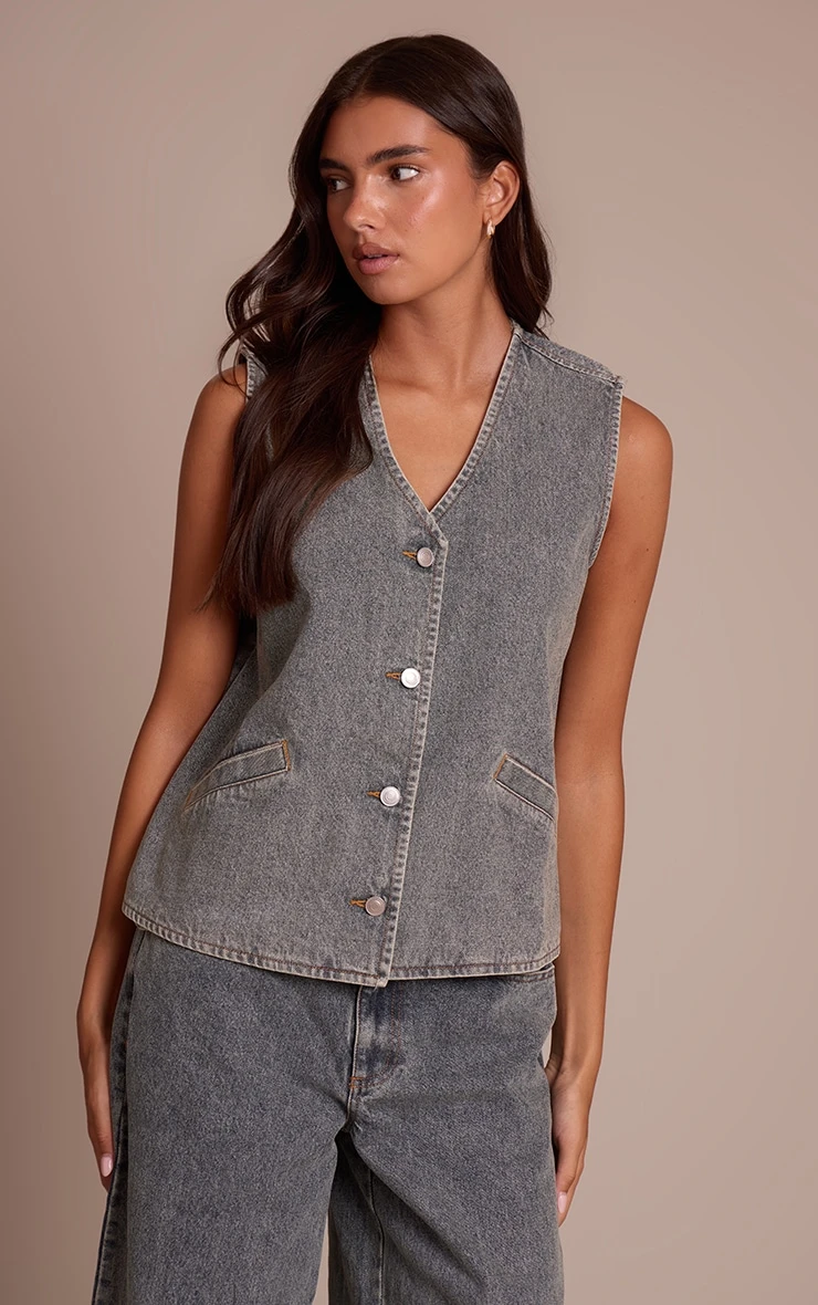 Prettylittlething Vintage Sleeveless Button Down Denim Vest 4 Prettylittlething Vintage Sleeveless Button Down Denim Vest - Image 4