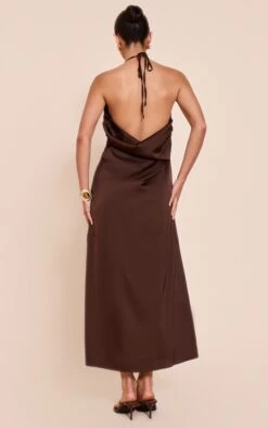 Prettylittlething Chocolate Satin Tie Front Maxi Dress 6 Prettylittlething Chocolate Satin Tie Front Maxi Dress -Pretty Little Thing Shop 259180417c4fe82a991af0a5e76ccf75c29040f7 CNN7681 2 chocolate satin tie front maxi dress