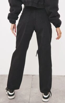 PRETTYLITTLETHING Washed Black Knee Rip Boyfriend Jeans -Pretty Little Thing Shop 29ff9e49725c8c8e7e7ae07c23517586cad40278 cmc4035 3