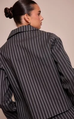 Dark Navy Pinstriped Cropped Fitted Blazer 6 Dark Navy Pinstriped Cropped Fitted Blazer -Pretty Little Thing Shop 2a9372070398ce4978338352119ff1fb50001536 CNO0660 2 dark navy pinstriped cropped fitted blazer