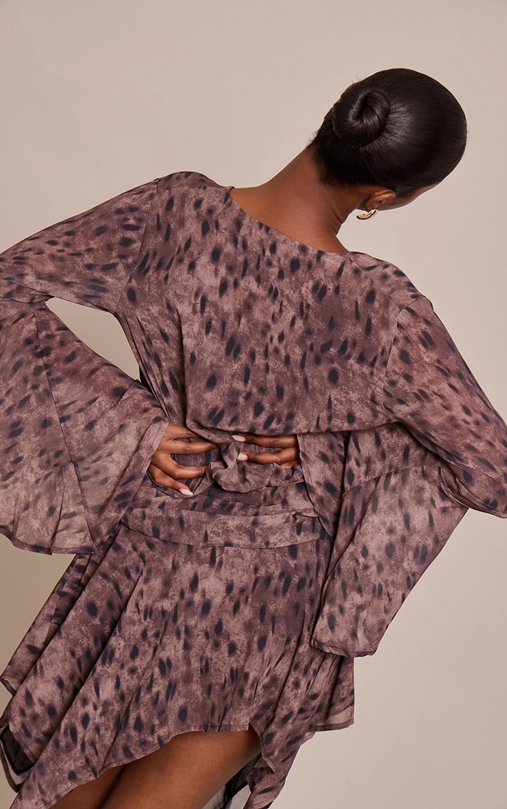 Prettylittlething Brown Leopard Print Frill Tiered Skort Romper 2 Prettylittlething Brown Leopard Print Frill Tiered Skort Romper - Image 2