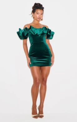 Prettylittlething Emerald Green Velvet Bardot Ruffle Bodycon Dress -Pretty Little Thing Shop 2d9676a9f4220f5bb60363de9c2718e068a0f616 cnc2287 3