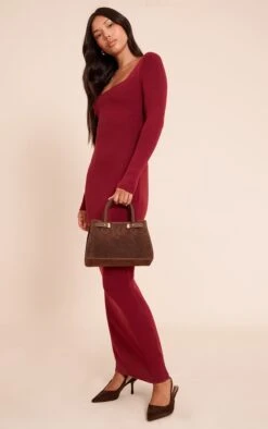 Burgundy Square Neck Knitted Maxi Dress -Pretty Little Thing Shop 2fcad35a6029dd4775e1d0133b4dd22eb7eb471c CNO2567 3 burgundy square neck knitted midi dress