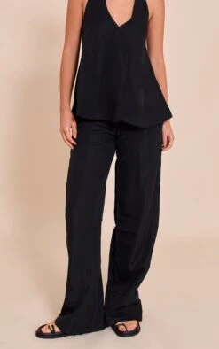 Prettylittlething Black Tailored Wide Leg Drawstring Pants -Pretty Little Thing Shop 333b66e80753c6ee68e7f446010ef356bce00802 CNM8785 2 black tailored wide leg drawstring trousers