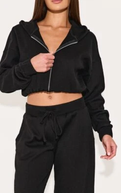 Prettylittlething Black Waffle Detail Hooded Cropped Jacket -Pretty Little Thing Shop 3364b71eb734fdd5b0612dd6c6409071bccbb8b3 CNM0142 4 black waffle detail hooded cropped jacket