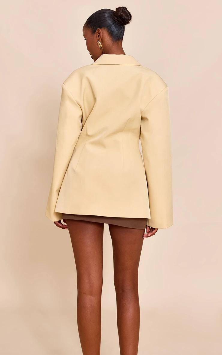 Prettylittlething Butter Cream Tailored Cinched Waist Blazer 2 Prettylittlething Butter Cream Tailored Cinched Waist Blazer - Image 2