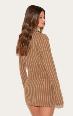 Prettylittlething Brown Pinstripe Fitted Shirt -Pretty Little Thing Shop 341ea6217934dc98d305af5b7c5b32455b7aa7fd CNL9423 2 brown pinstripe fitted shirt