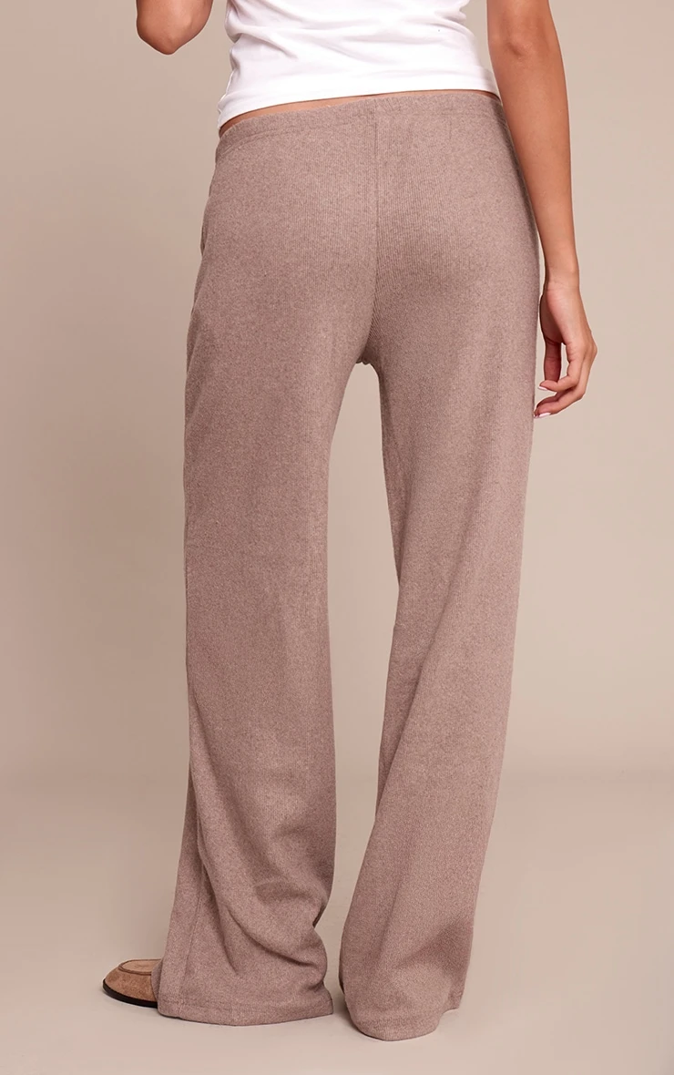 Prettylittlething Light Brown Slouchy Thick Brushed Rib Pants 3 Prettylittlething Light Brown Slouchy Thick Brushed Rib Pants - Image 3