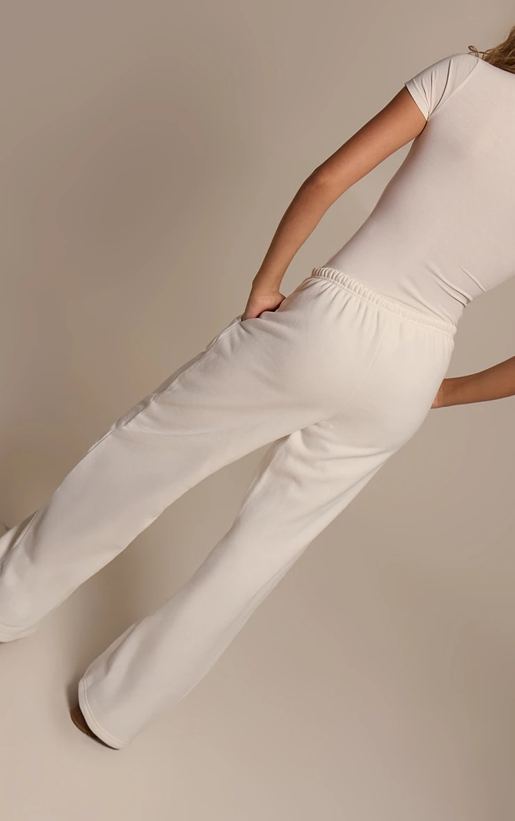 Cream Prettylittlething Wide Leg Sweatpants 3 Cream Prettylittlething Wide Leg Sweatpants - Image 3