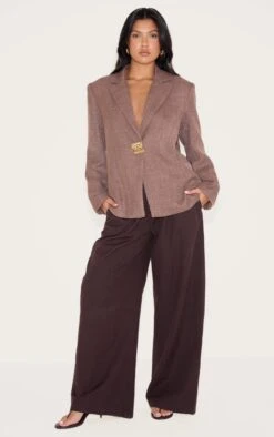 Prettylittlething Chocolate Button Detail Linen Look Boxy Blazer -Pretty Little Thing Shop 38f3f56aa77fa860d3fa2ade5ba35ce6643ffff0 CNN2535 3 chocolate button detail linen look boxy blazer