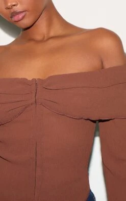 Prettylittlething Chocolate Plisse Chiffon Bardot Blouse -Pretty Little Thing Shop 3a07c8747c4f81a1f274ea3ec5f0f5e74ae0d418 CNL7540 4 chocolate plisse chiffon bardot blouse
