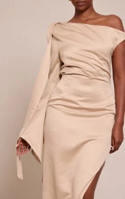 Prettylittlething Nude Textured Woven Tie Shoulder Maxi Dress -Pretty Little Thing Shop 3b780334dbcd3cb99237b782f36d17296e281c35 CNO3249 4 olive textured woven tie shoulder midaxi dress