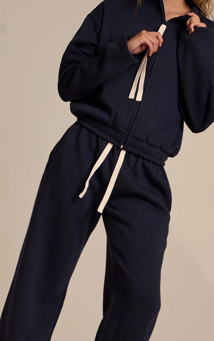 Prettylittlething Navy Contrast Drawcord Sweatpants 4 Prettylittlething Navy Contrast Drawcord Sweatpants - Image 4