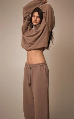 Prettylittlething Mocha Premium Loopback Wide Leg Sweatpants -Pretty Little Thing Shop 3edcd194d5b61360748fa30024f011068e6ede23 CNM6488 1 mocha premium loopback wide leg joggers