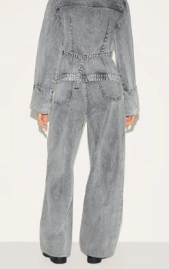 Prettylittlething Ice Grey Mid Rise Wide Leg Jeans -Pretty Little Thing Shop 4439820af7b1a5498db9d322abcf6ae80d2de334 CNM4775 3 ice grey mid rise wide leg jeans