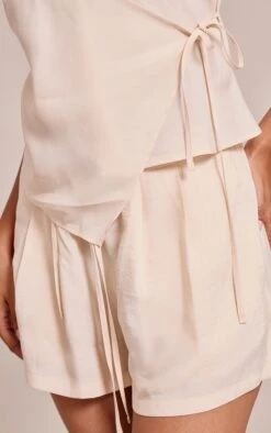 Cream Woven Pleated Shorts -Pretty Little Thing Shop 4528d5e9988810af3b1a8ec8661577a1c13f51e3 CNO0054 5 cream woven pleated shorts