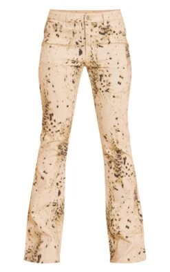 Prettylittlething Beige Snow Leopard Flared Jeans -Pretty Little Thing Shop 45e37e5bc5cd424ee0874321573e8e857f150236 CNM4777 5 beige snow leopard flared jeans