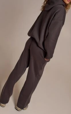 PRETTYLITTLETHING Charcoal Logo Oversized Wide Leg Sweatpants 7 PRETTYLITTLETHING Charcoal Logo Oversized Wide Leg Sweatpants -Pretty Little Thing Shop 46ca2f4224457d3c3c59863d9534402724730cb5 CNI1459 3 prettylittlething charcoal logo oversized wide leg joggers