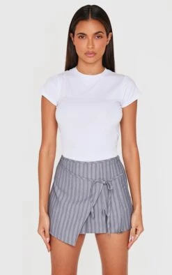 Prettylittlething Grey Striped Wrap Tie Detail Pleated Skirt -Pretty Little Thing Shop 47614c39cdb71cb61e004fb2933370c0c50ece3c cnk4509 4