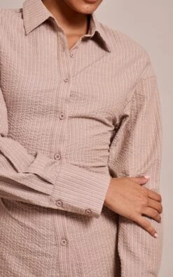 Prettylittlething Taupe Pinstripe Seersucker Cinched Waist Shirt Dress 8 Prettylittlething Taupe Pinstripe Seersucker Cinched Waist Shirt Dress -Pretty Little Thing Shop 4799d130555afdbc4bb1c4c148ebdb6e23818635 CNN4648 4 taupe pinstripe seersucker cinched waist shirt dress