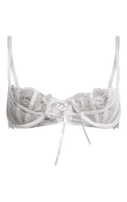 Prettylittlething White Floral Lace Underwired Lace Up Detail Bra -Pretty Little Thing Shop 49230e3fde1757508c18e1b06936950b68c3fc11 cnc3884 5