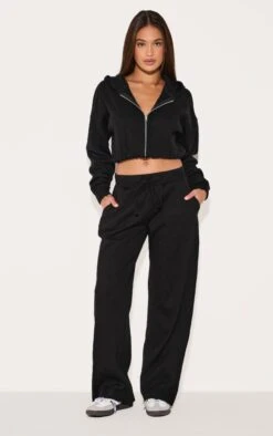 Prettylittlething Black Waffle Detail Hooded Cropped Jacket -Pretty Little Thing Shop 496ccee0a9c23ad829ae6651ff4cd56758d74a92 CNM0142 3 black waffle detail hooded cropped jacket