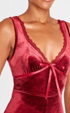 Prettylittlething Burgundy Velvet Ribbon Trim Romper -Pretty Little Thing Shop 4a97cdce115f4dd9e1c06c91db7a36c77fd86b48 cnk8163 4