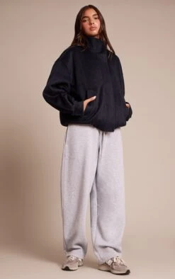 Prettylittlething Navy Funnel Neck Bomber Jacket -Pretty Little Thing Shop 4ab969419db7c93642ff008d329d2dcbb1443ded CNN8532 3 navy funnel neck bomber jacket