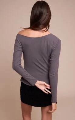 Prettylittlething Charcoal Ultra Soft Asymmetric Long Sleeve Top -Pretty Little Thing Shop 4d0a798421e326871cce8769239a4a47a1dd8e3c CNO5891 2 charcoal ultra soft asymmetric long sleeve top