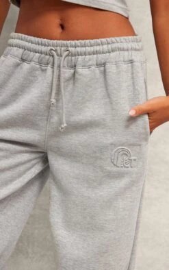 Prettylittlething Grey Marl Embossed Drawstring Sweatpants -Pretty Little Thing Shop 5220156b858aacb19c0b31fbe15888a8418bf26d cnj8743 4