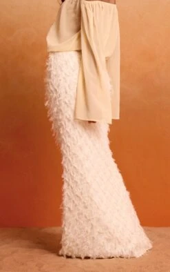 Prettylittlething Cream Distressed Woven Dip Waist Maxi Skirt -Pretty Little Thing Shop 52fc97bf58a89ac7512763bf7bfe00dad302a72e CNM7356 4 cream distressed woven dip waist maxi skirt