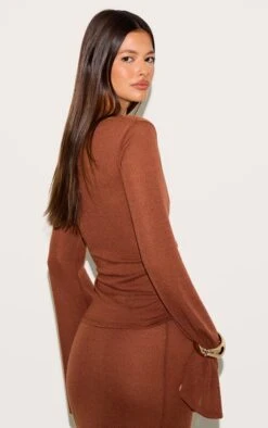 Prettylittlething Chestnut Textured Flute Sleeve Top 6 Prettylittlething Chestnut Textured Flute Sleeve Top -Pretty Little Thing Shop 539f9ac1d7deaf47d19fc055801ad31385d7c6fa CNM8976 2 chestnut textured flute sleeve long sleeve top
