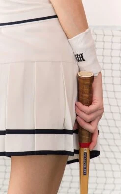 Prettylittlething White Contrast Stripe Box Pleat Mini Skirt 10 Prettylittlething White Contrast Stripe Box Pleat Mini Skirt -Pretty Little Thing Shop 53ef3ca5f22db1849c3a3152a5f16fb8d8346d99 CNN3214 5 white contrast stripe box pleat mini skirt